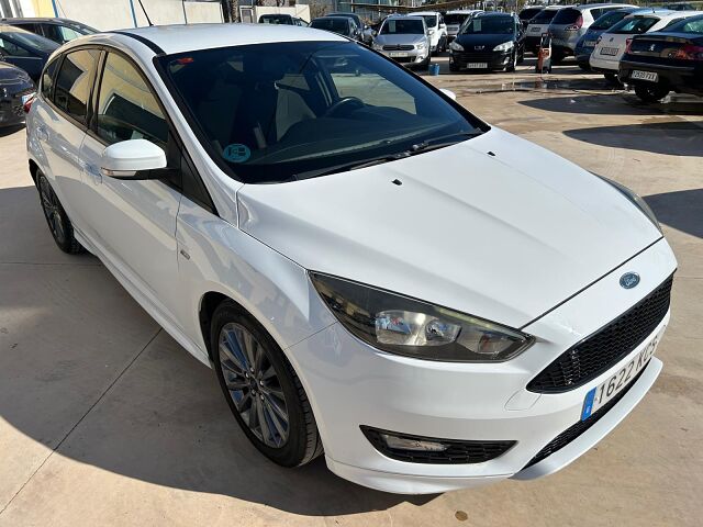 FORD FOCUS ST LINE 1.0 AUTO SPANISH LHD IN SPAIN 49000 MILES SUPERB 2017
